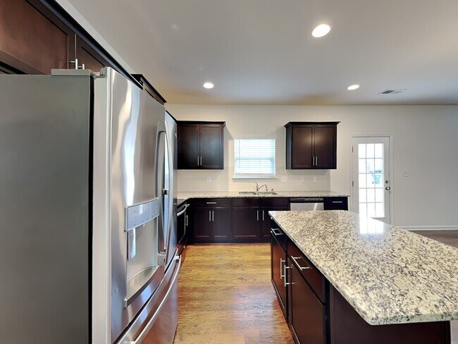 Foto del edificio - 1354 Melon Colony Ave SW