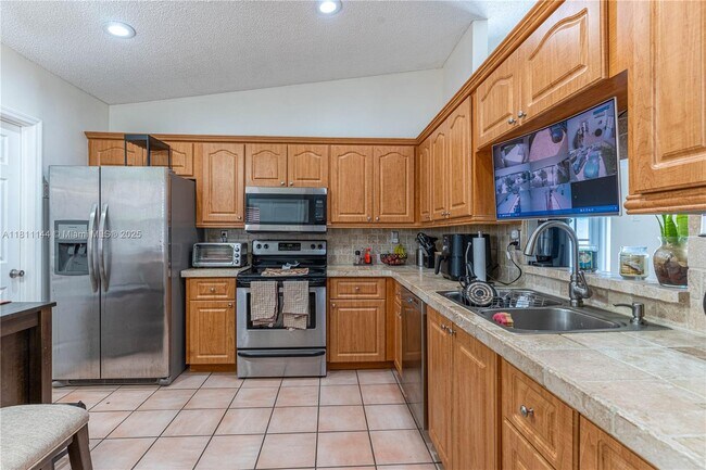 Foto del edificio - 6931 SW 154th Ct
