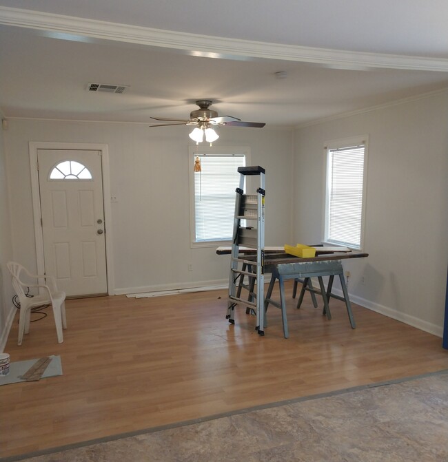 Living Area, Front Door - 132 Woodrow St