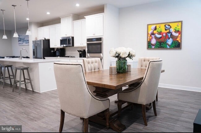 Photo - 5704 Richmanor Terrace Townhome