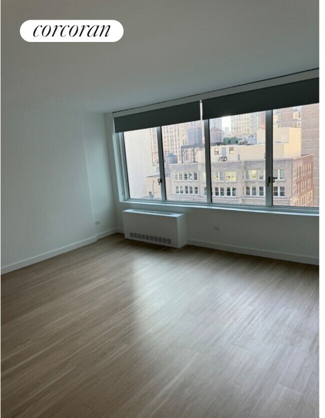 Foto del edificio - 70 W 37th St
