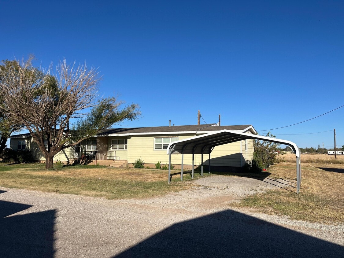 Foto principal - 10013 County Rd 6900