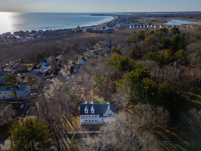 Foto del edificio - 156 N Shore Rd