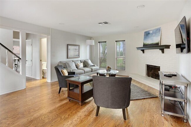 Foto del edificio - 5514 Flagstone Dr