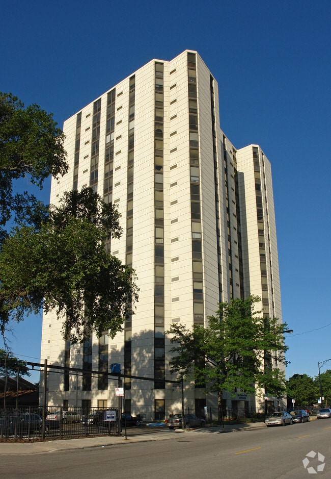 Van Buren Park Apartments Apartments in Chicago, IL