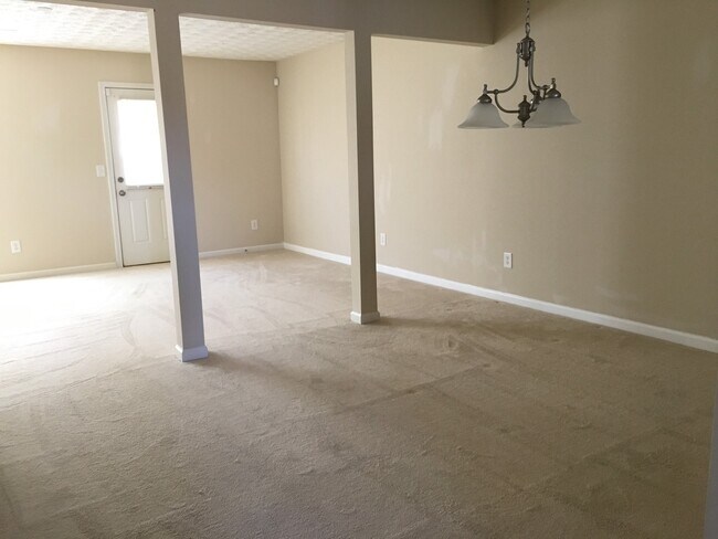 Foto del edificio - 11404 S Grove Dr