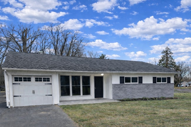 Building Photo - 1001 Rozel Ave