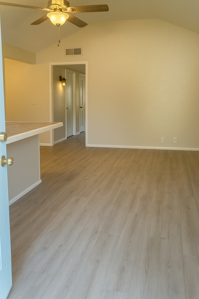 Building Photo - 4823 Houghton Ave
