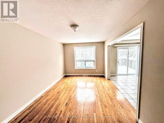 Building Photo - 687B WILD GINGER AVENUE