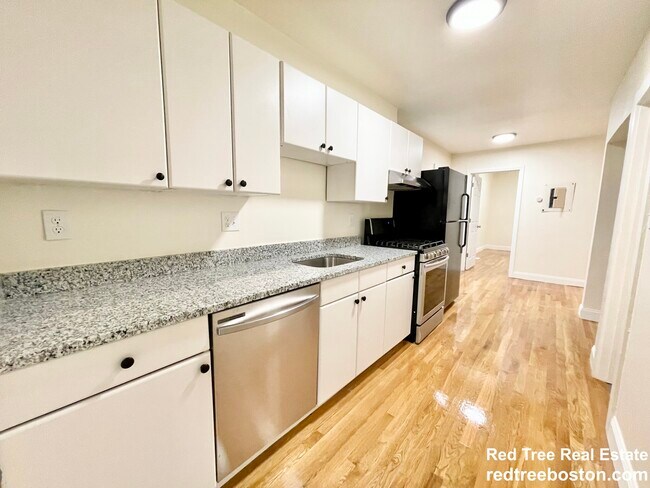 Foto del edificio - 523 E 3rd St