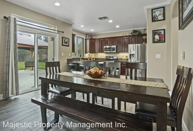 Building Photo - 6 br, 3 bath House - 806 Rubino Ct.