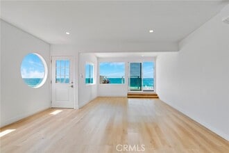 Building Photo - 3600 The Strand