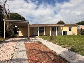 Building Photo - 1604 Zephyr Ave