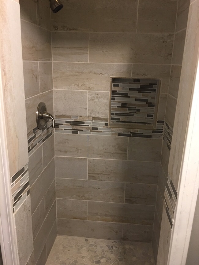 Foto del edificio - 2725 E 1st St