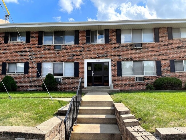 Interior Photo - Halsted Park Apartments