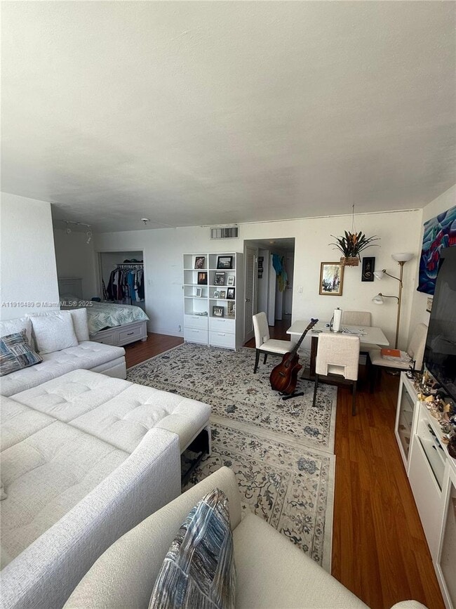 Building Photo - 1200 West Ave