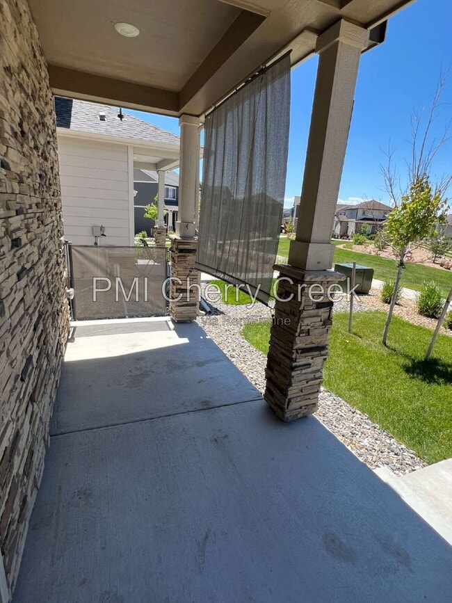 Building Photo - 6841 Longpark Dr