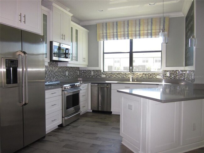 Foto del edificio - 9109 Fox Sparrow Rd