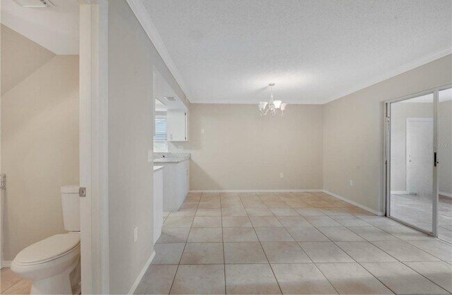 Building Photo - 2614 Quail Run Blvd N