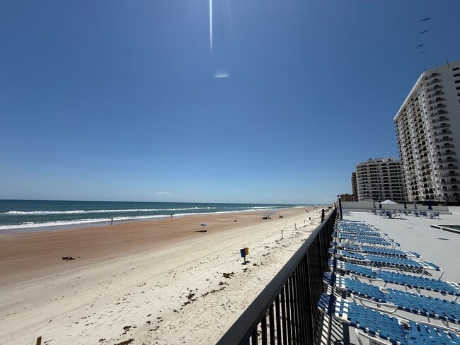Building Photo - Fully Furnished 2-bedroom, 2-bath residence located in Oceans Five