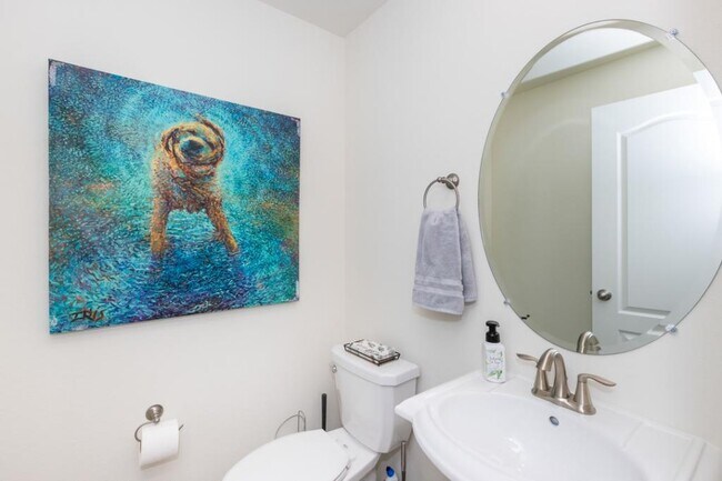 Foto del edificio - 326 Zeppelin Way