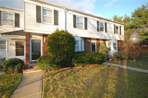 Building Photo - 20 Rosewood Ct