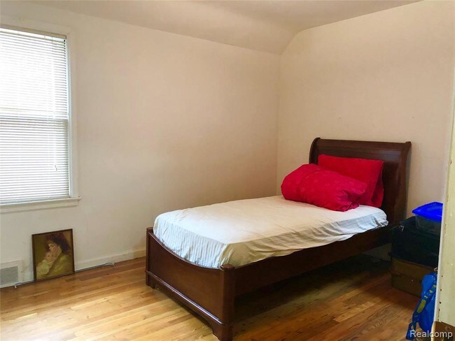 Foto del edificio - 1701 Kingsbury Ave