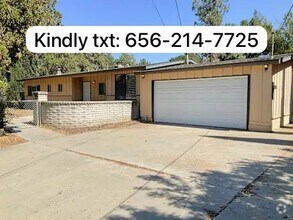 Building Photo - 2240 Avenida Del Diablo