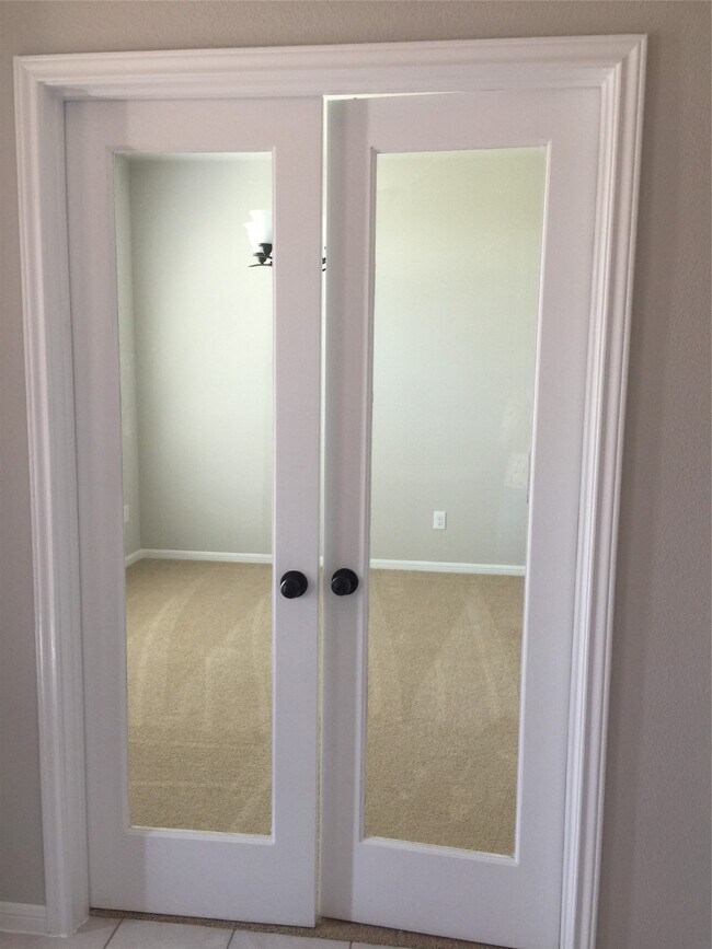 Foto del edificio - 3417 Fawnwood Dr
