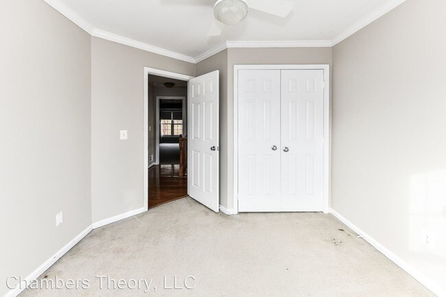 Building Photo - 3 br, 2 bath House - 651 Burnside Ter SE