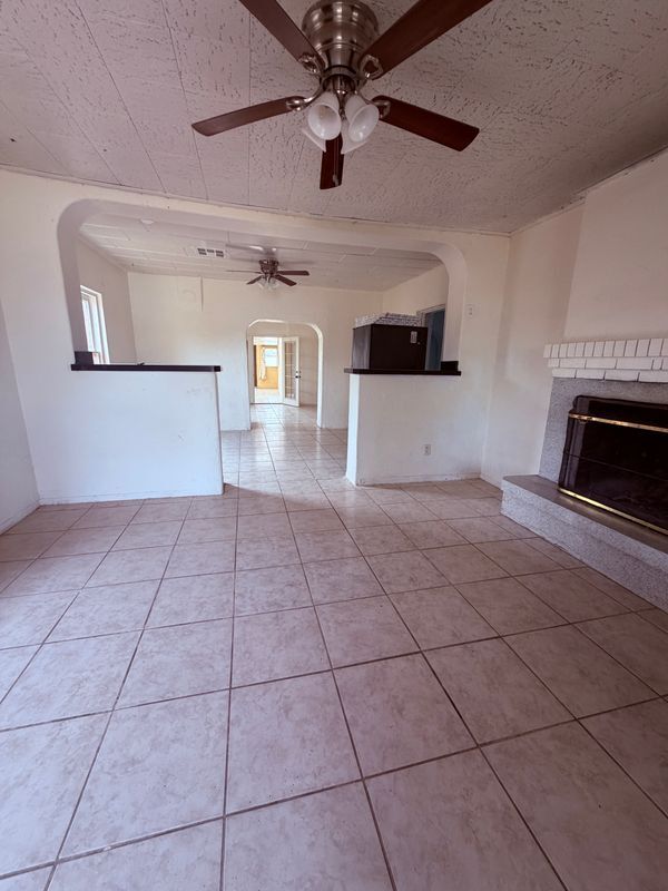 Foto del edificio - 1235 W Ontario St