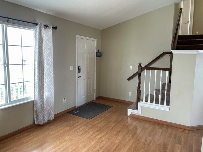 Building Photo - 1624 W 525 S