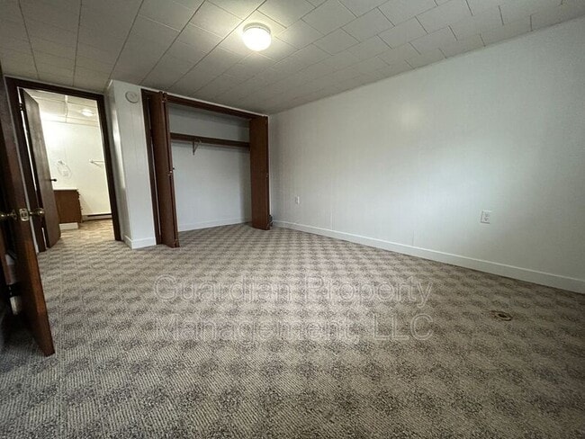 Foto del edificio - 1001 N Buchanan St