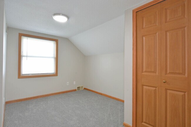 Foto del edificio - 2153 Green Ave