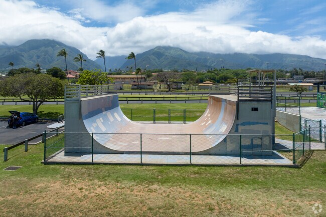 The halfpipe at the skate park at Keopuolani Regional Park