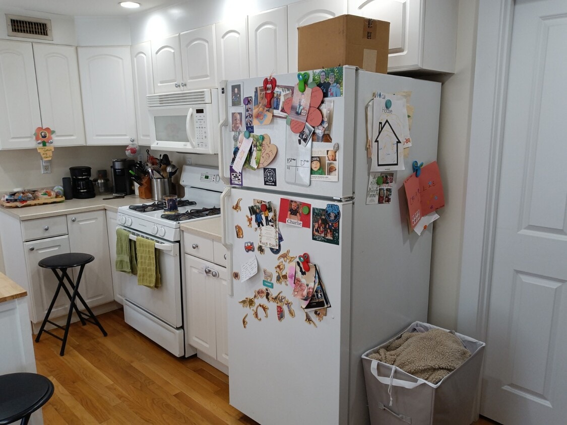 Primary Photo - 19 Beech St