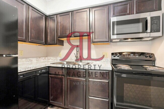 Foto del edificio - 5502 Kenneylane Blvd
