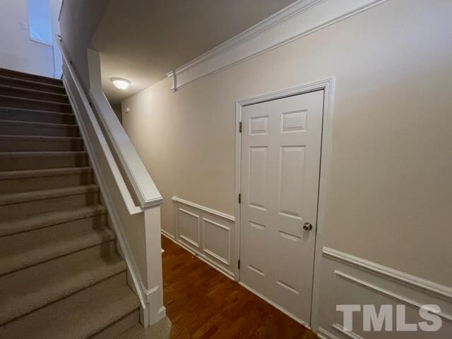 Building Photo - 1672 Brook Fern Way
