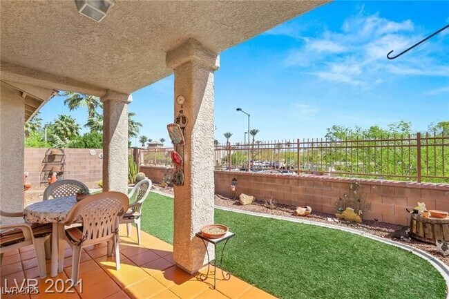 Foto del edificio - 1644 Eagle Peak Way