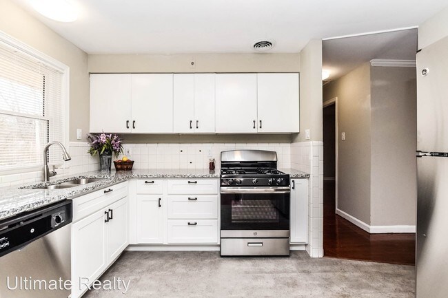 Foto del edificio - 2 br, 1 bath House - 223 Royce Dr.