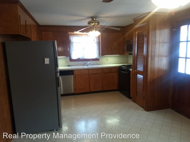 Building Photo - 3 br, 1 bath House - 80 Draper Avenue