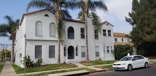 Foto del edificio - 405 N Ogden Dr