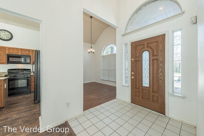 Building Photo - 3 br, 2.5 bath House - 1113 Germany Dr