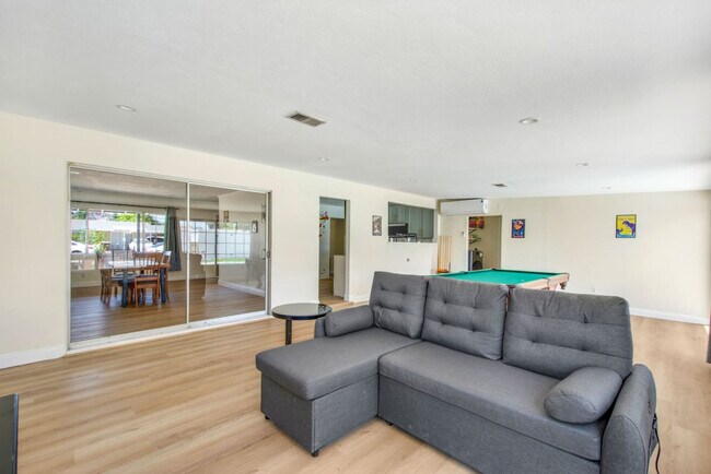 Foto del edificio - 12602 Citruswood Ave