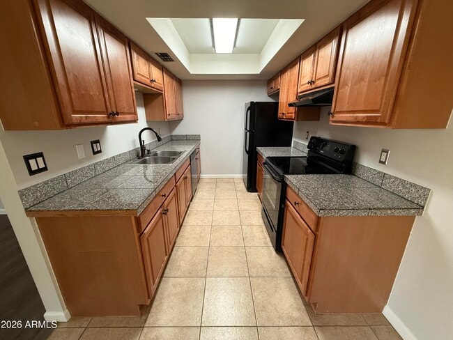 Building Photo - 1226 N 85th Pl