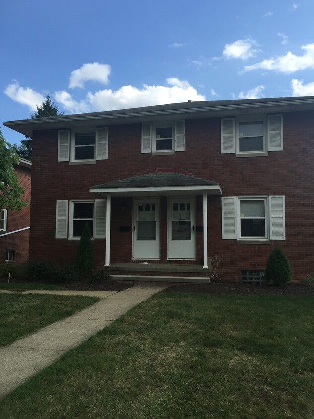 Primary Photo - 489 Broad St