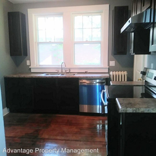 Building Photo - 3 br, 2 bath House - 110 Stonewall St.