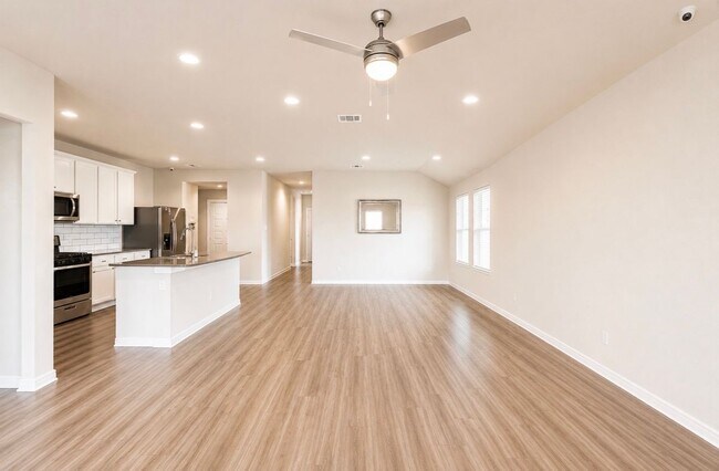 Building Photo - 7323 Teton Creek Trace