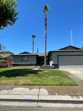 Building Photo - 3305 Sagittarius Ave
