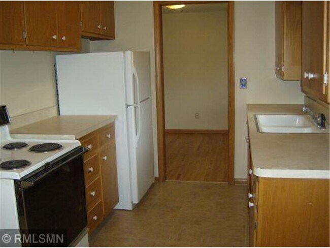 Foto del edificio - 11952 Crooked Lake Blvd NW